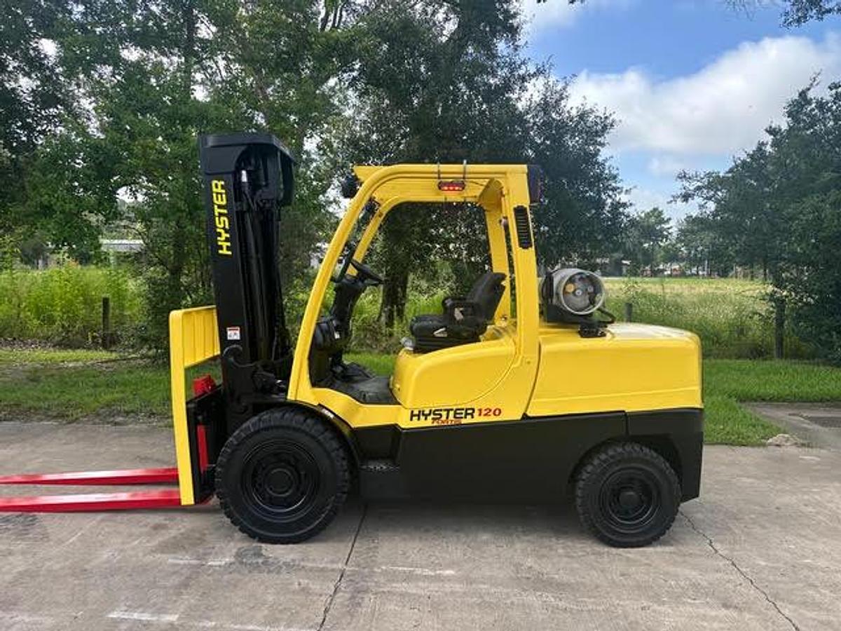 Refurbished 2013 Hyster H120FT