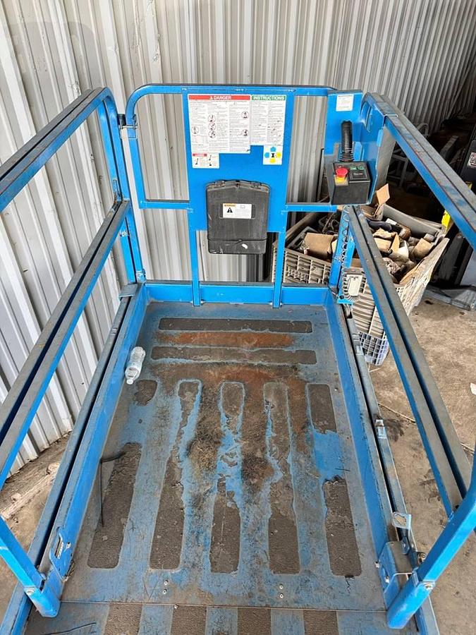 Used 2016 Genie GS-3246