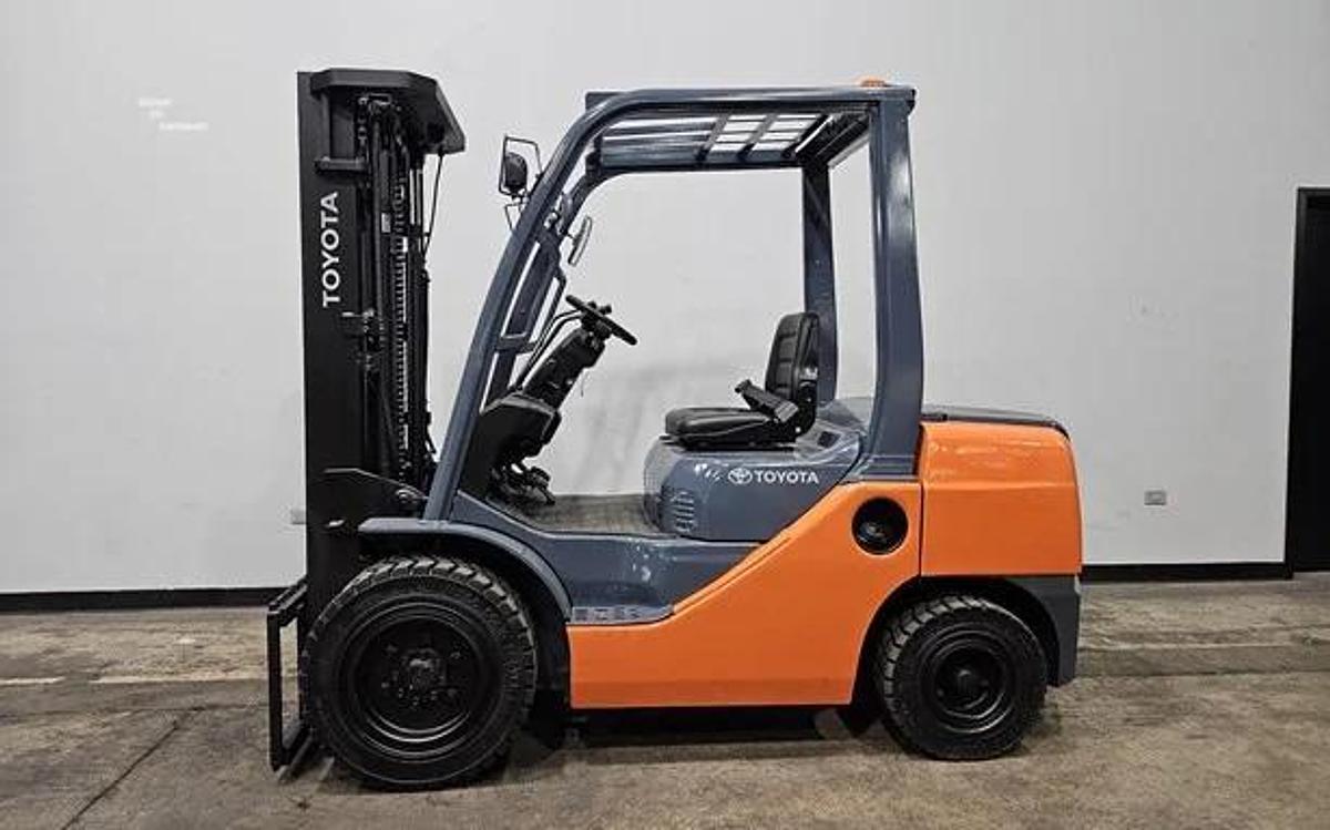 Used 2017 Toyota 8FDU30