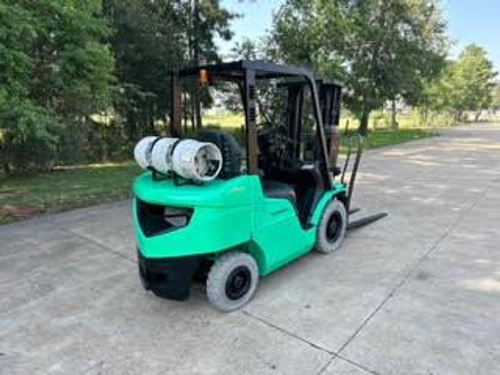 Used 2013 Mitsubishi FG25N