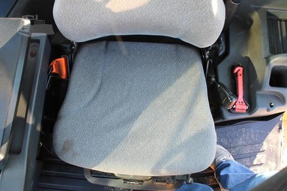 Used 2012 DEERE 544K