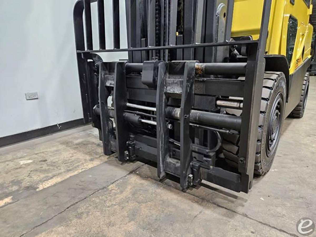 Refurbished 2018 Hyster H100FT - 10,000 LB w/ SSFP