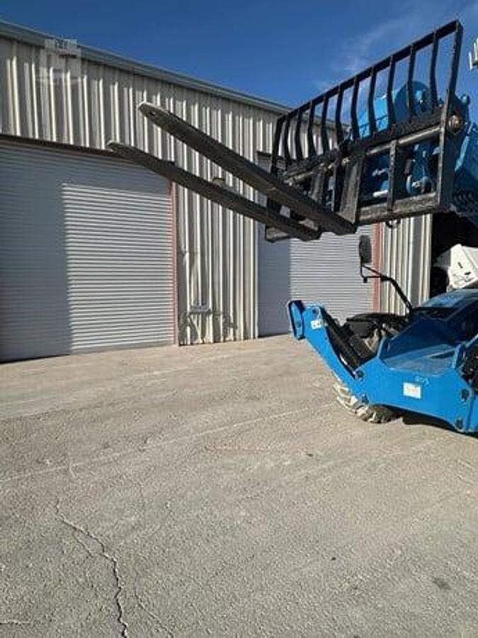 Used 2021 Genie GTH1256