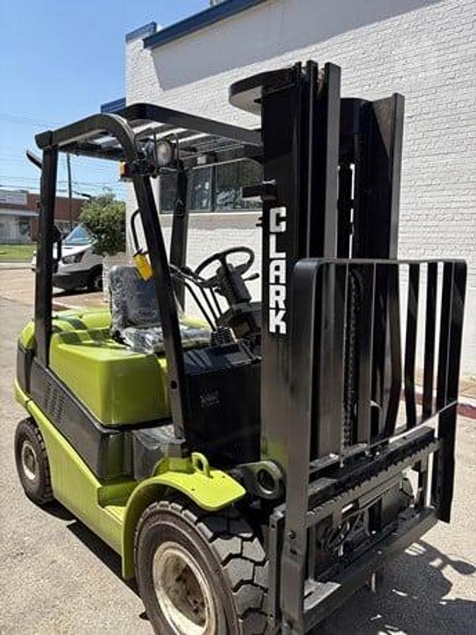 Used 2016 Clark C25L