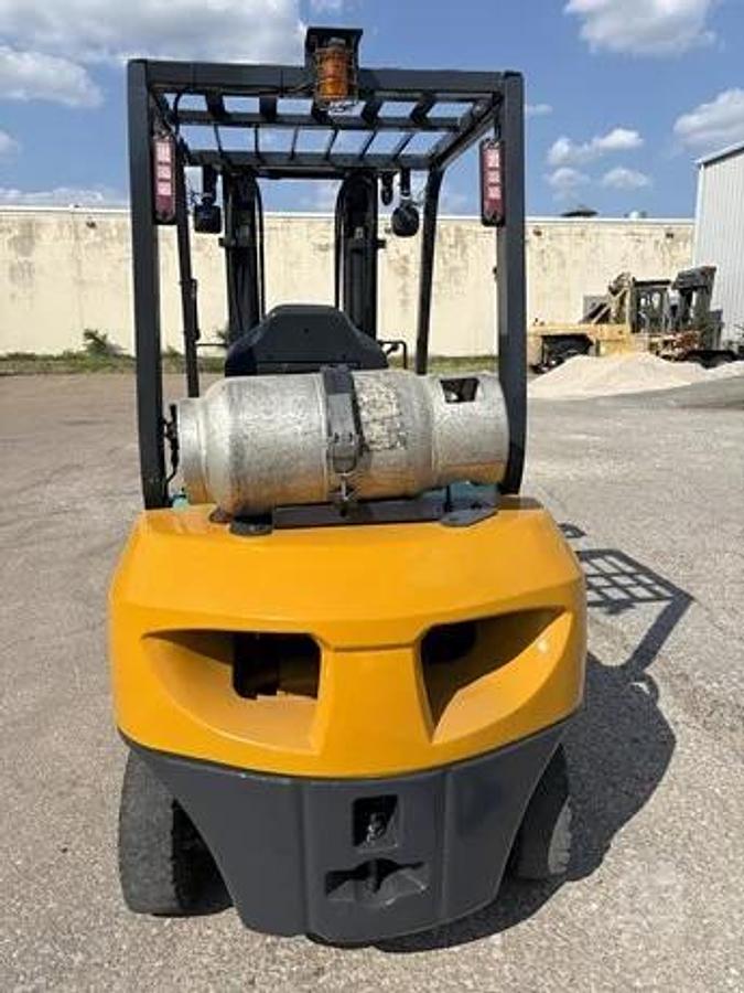 Refurbished 2013 Komatsu FG25T-16
