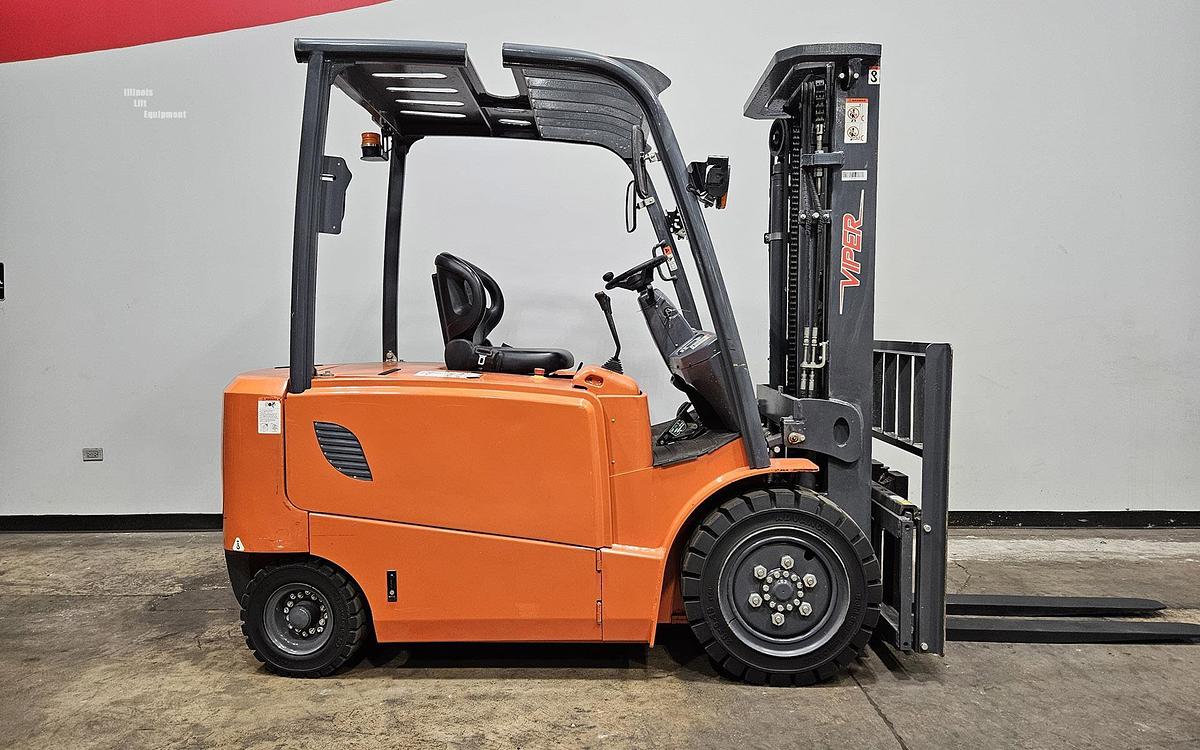 Used 2017 VIPER FB35
