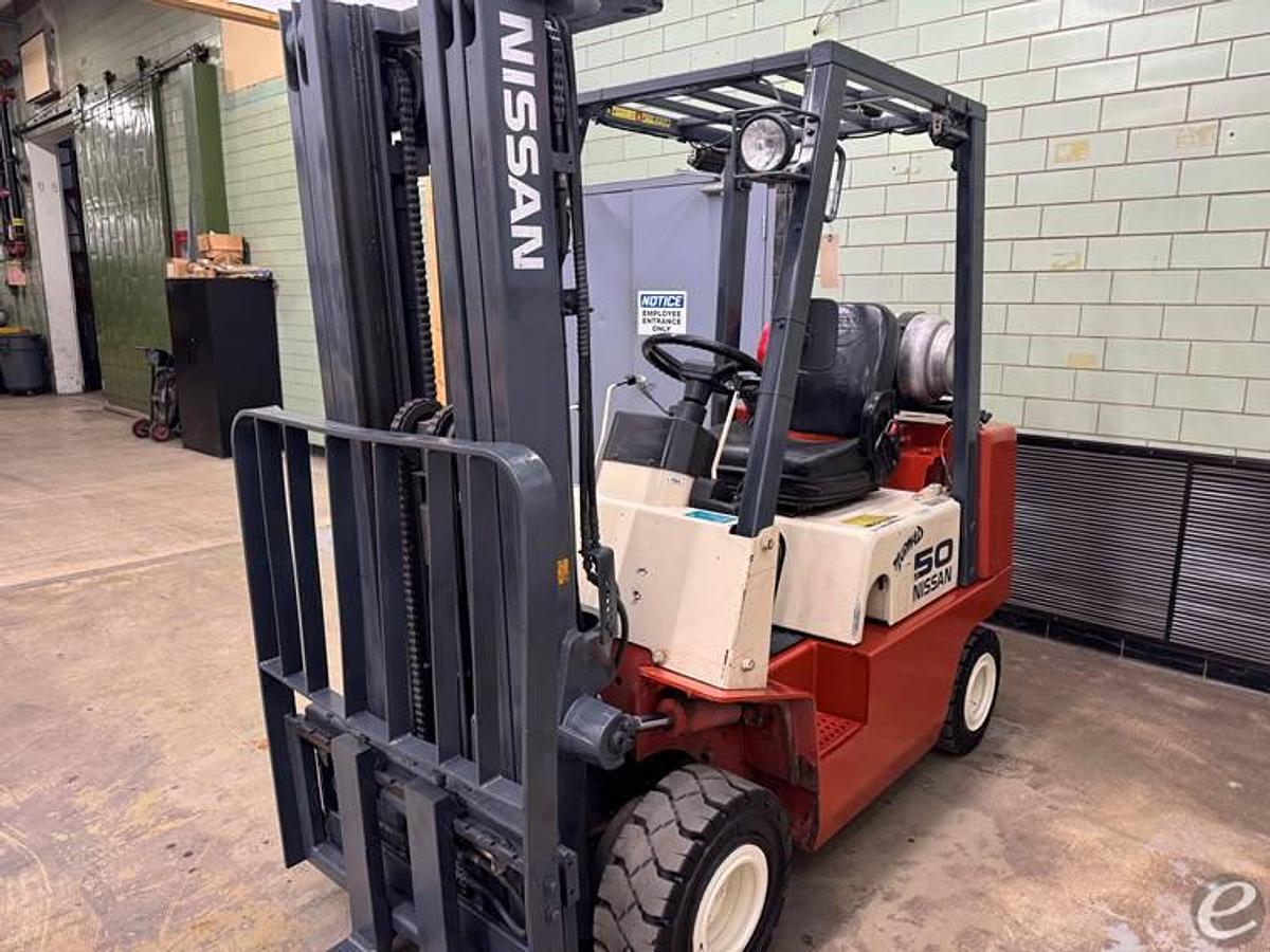 Used 2000 NISSAN AP50