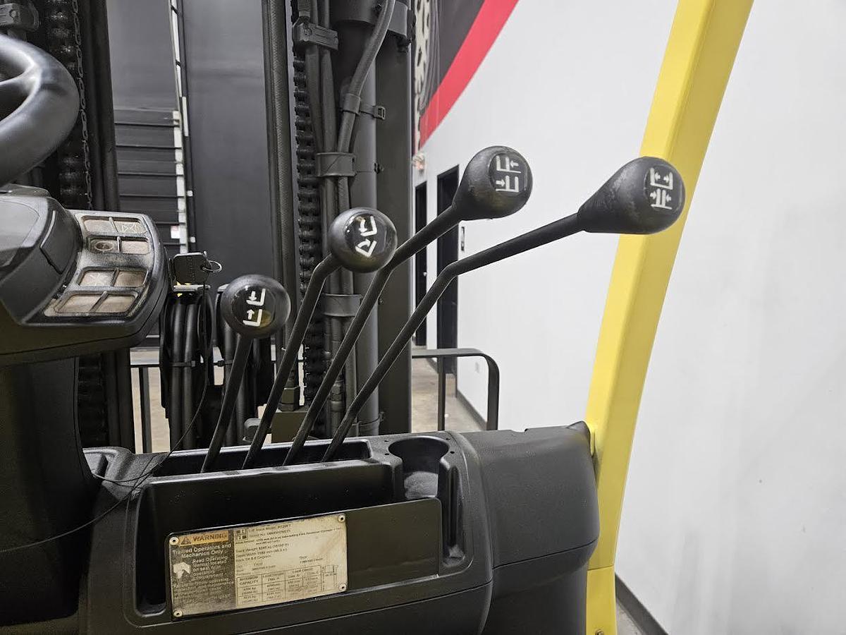 Refurbished 2019 Hyster H120FT