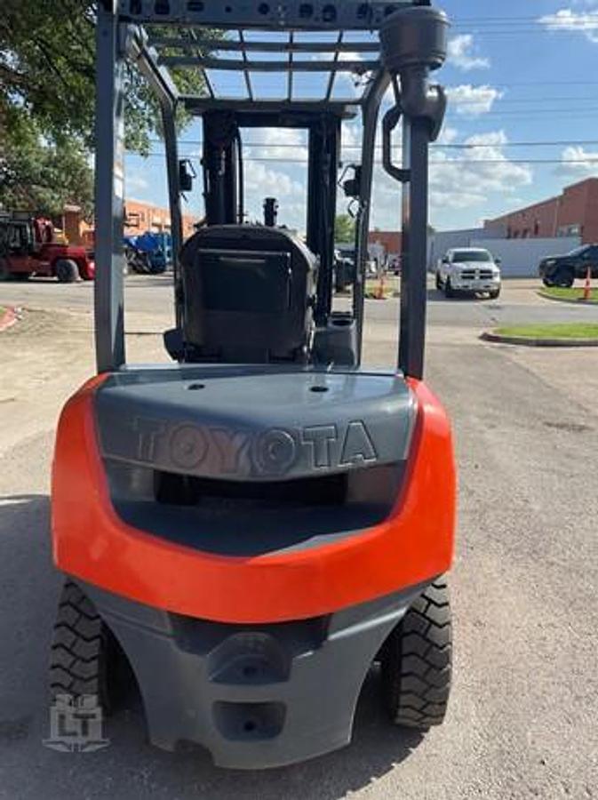 Used 2015 Toyota 8FDU20
