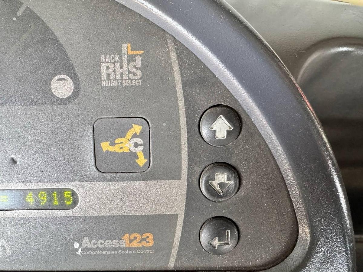 Used 2009 Crown RD5225-30