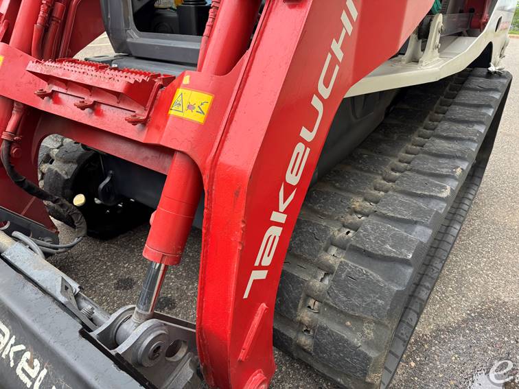 Used 2019 Takeuchi TL12V2