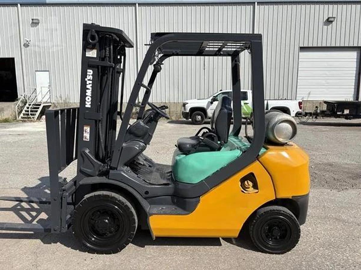 Refurbished 2013 Komatsu FG25T-16