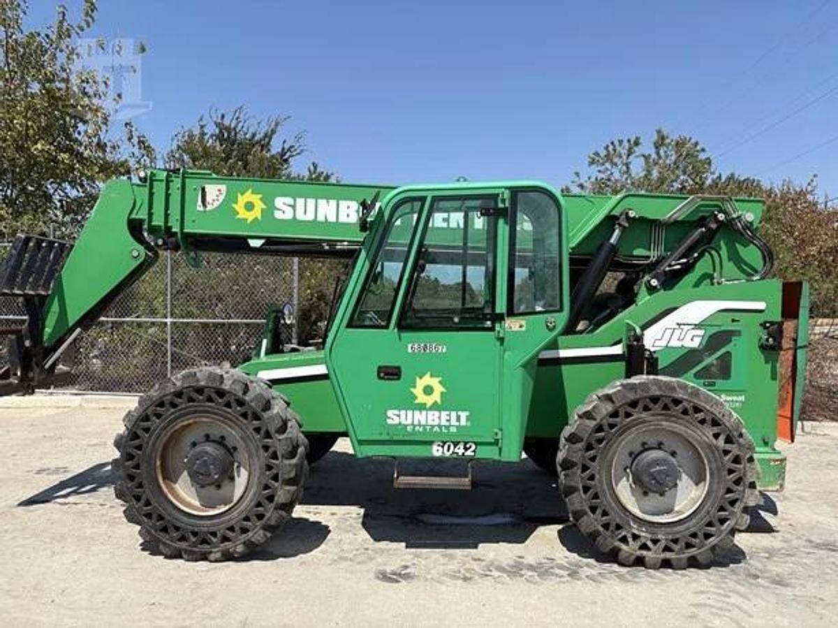 Used 2015 JLG 6042