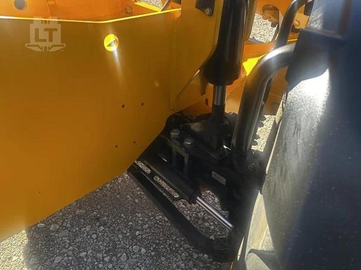 Used 2014 JCB 510-56