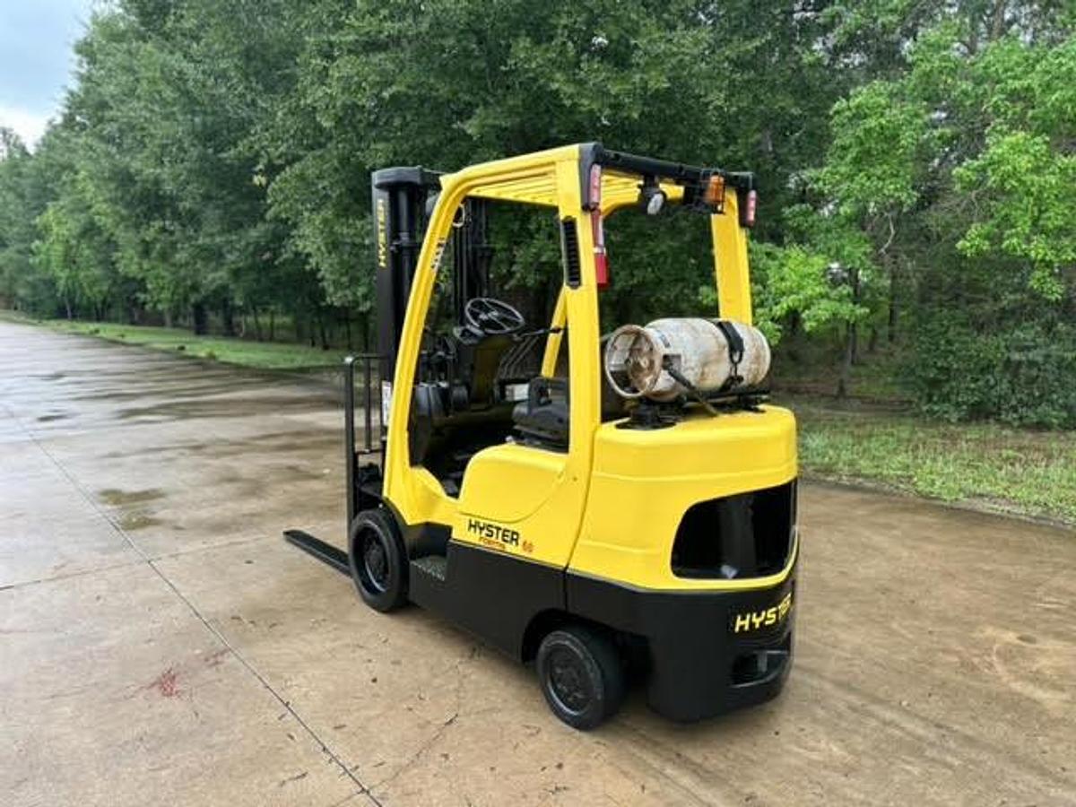 Refurbished Now Available! 2007 Hyster S60FT: Call Now!