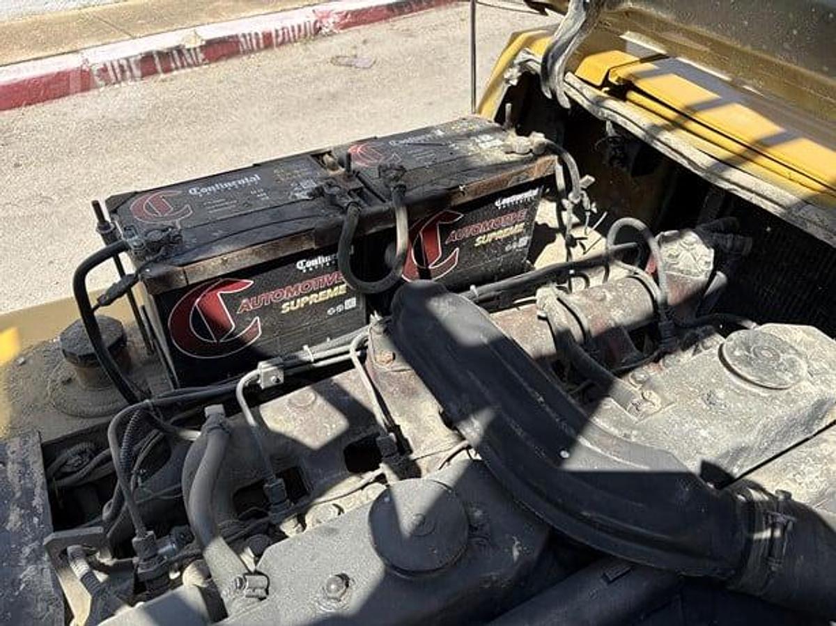 Refurbished 1995 CAT DP45