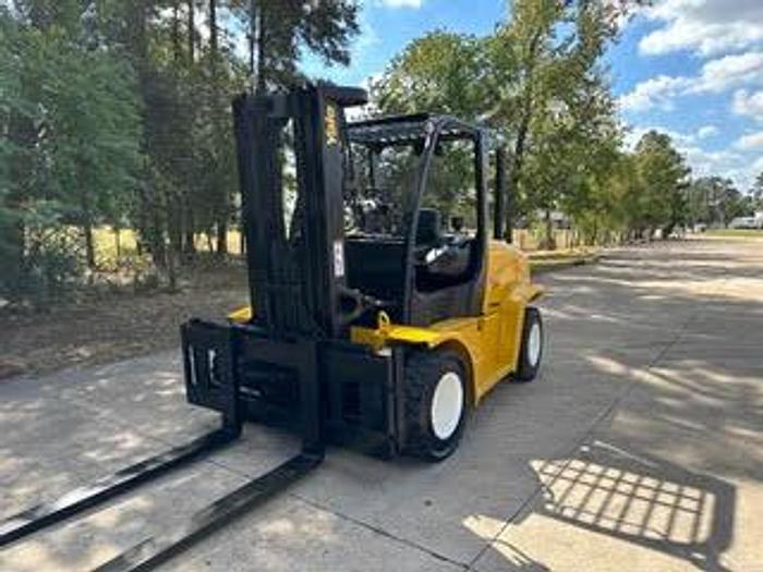 Refurbished 2011 Yale GDP155VX