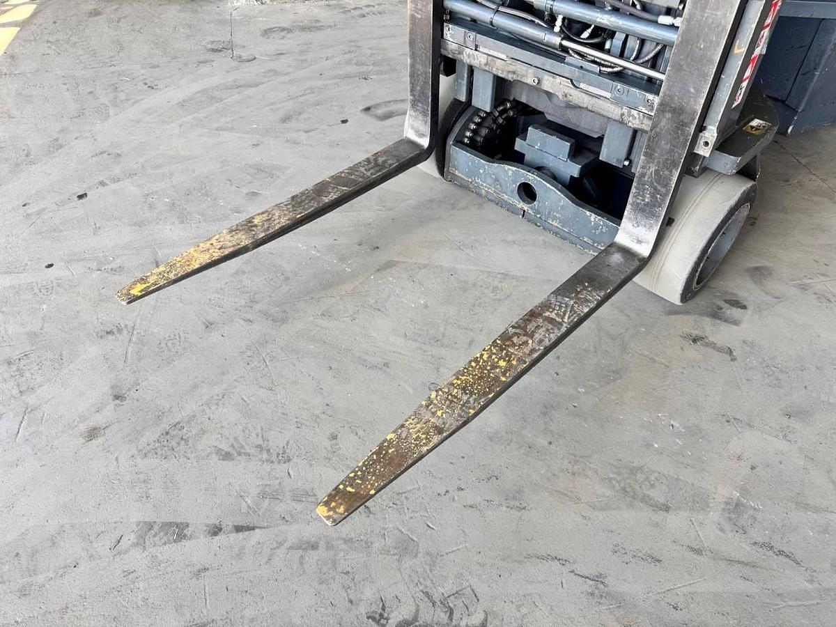 Used 2012 Aisle Master 44s