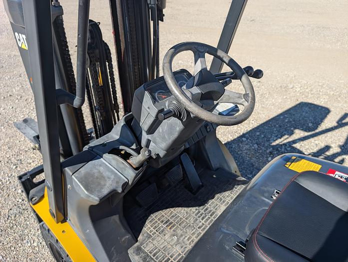 Refurbished RECONDITIONED: 2008 CAT P5000 Diesel Forklift