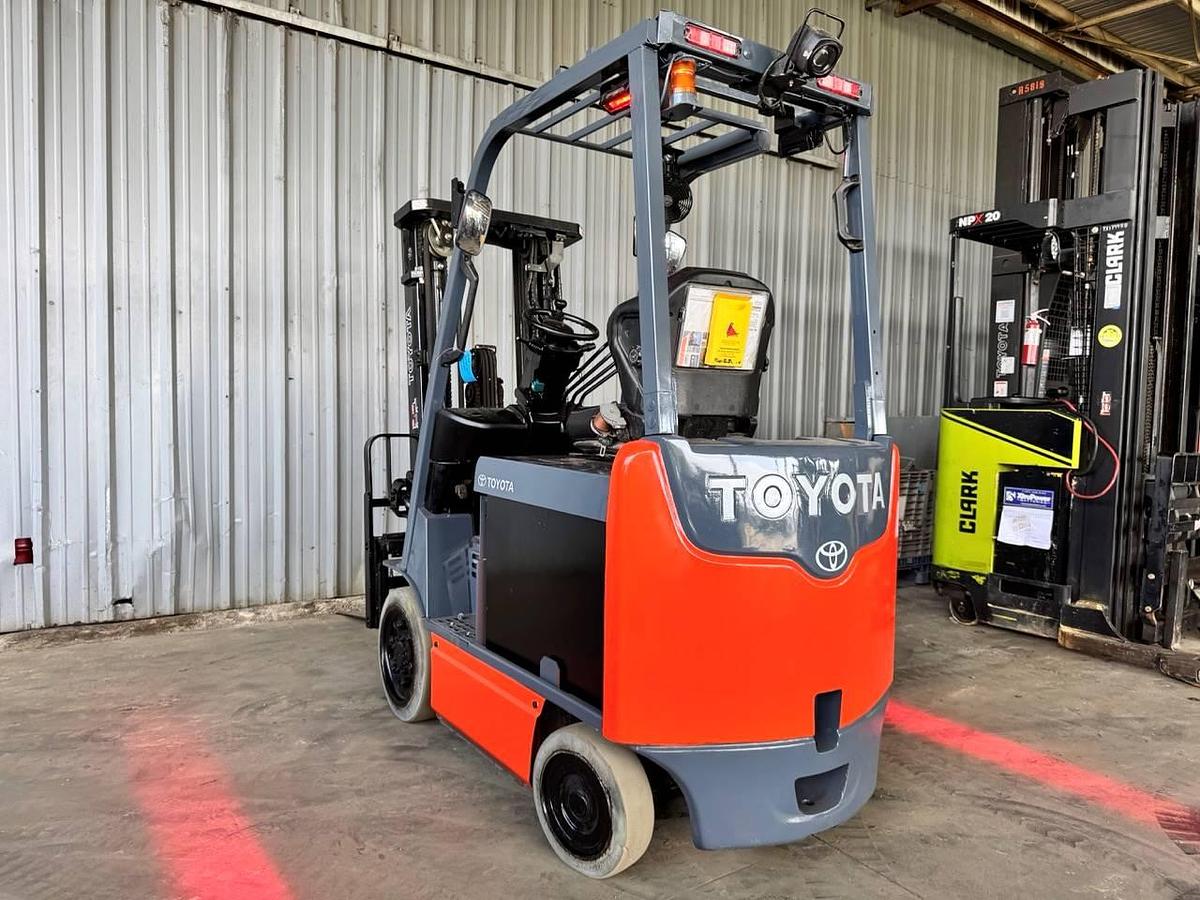 Refurbished RECONDITIONED: 2018 Toyota 8FBCU25 - 5,000 Lb. Electric Forklift!