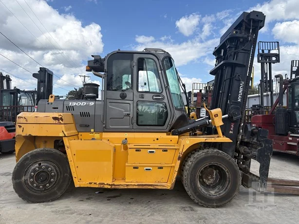 Refurbished 2019 Hyundai 130D-9