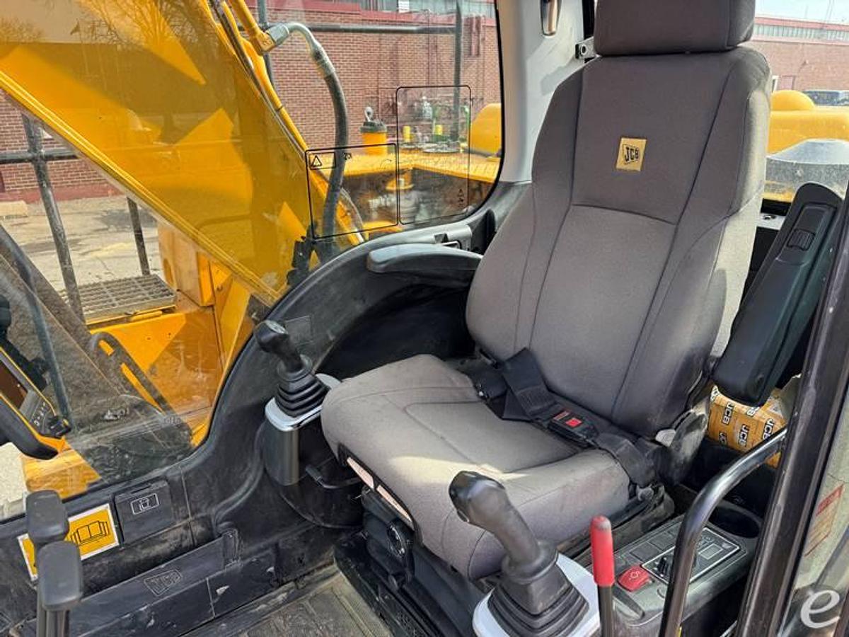 Used 2016 JCB JS160NLC