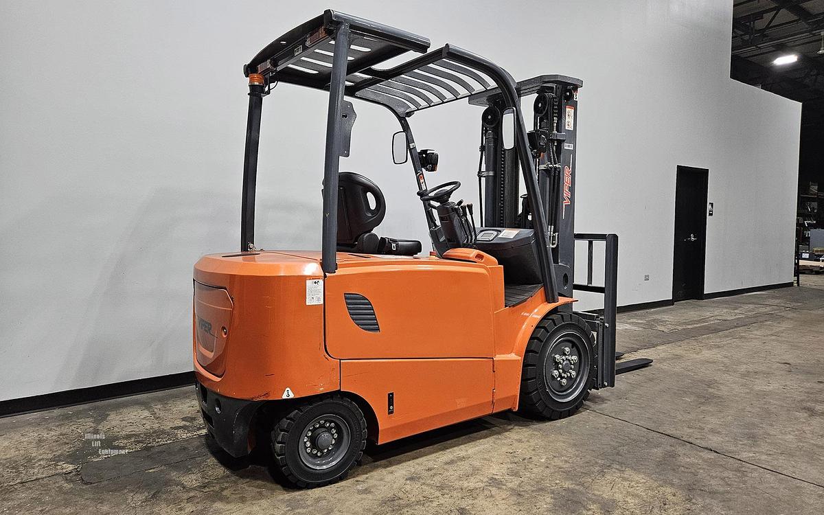 Used 2017 VIPER FB35