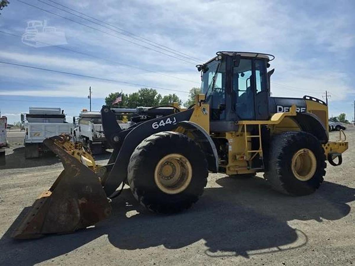 Used 2007 DEERE 644J