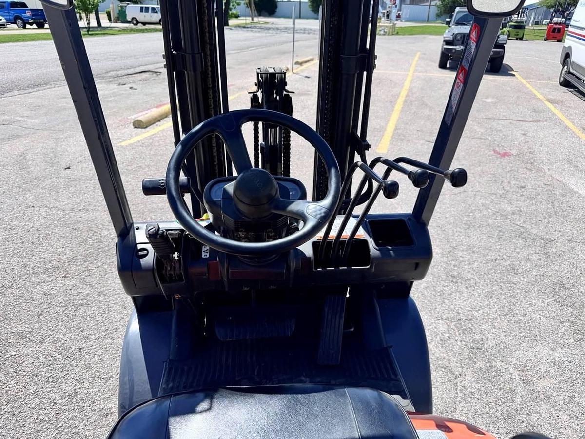 Used 1996 Toyota 68FGU15