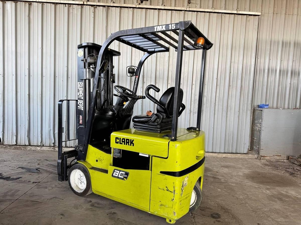 Used 2015 Clark TMX15