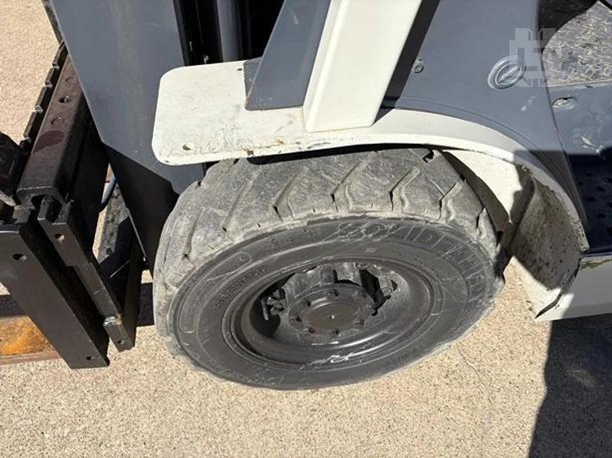 Used 2016 Nissan MU1F2A25LV