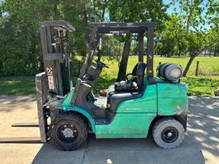 Used 2016 Mitsubishi FG30N