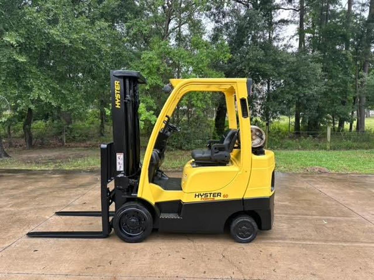 Refurbished Now Available! 2007 Hyster S60FT: Call Now!