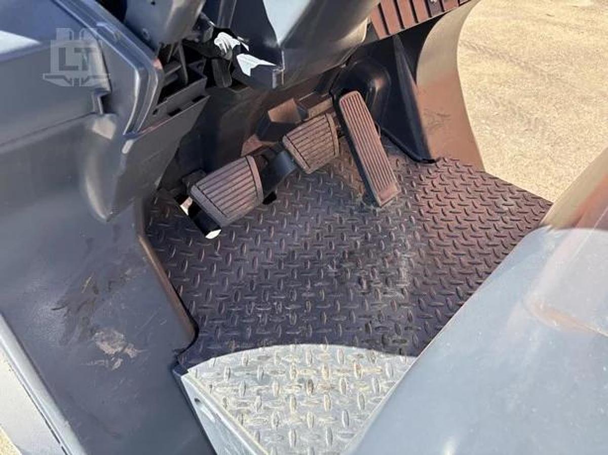 Used 2016 Nissan MU1F2A25LV