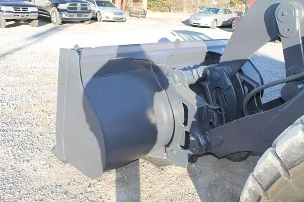 Used 2012 DEERE 544K