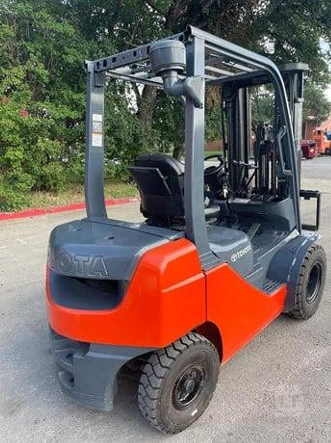 Used 2015 Toyota 8FDU20