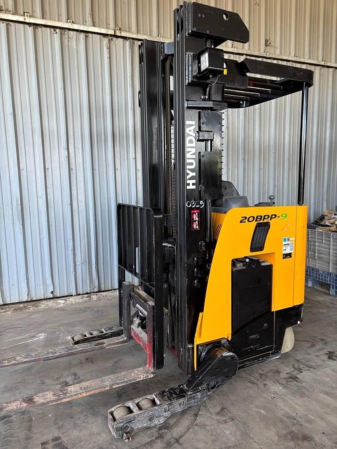 Used 2023 Hyundai 20BPR-9