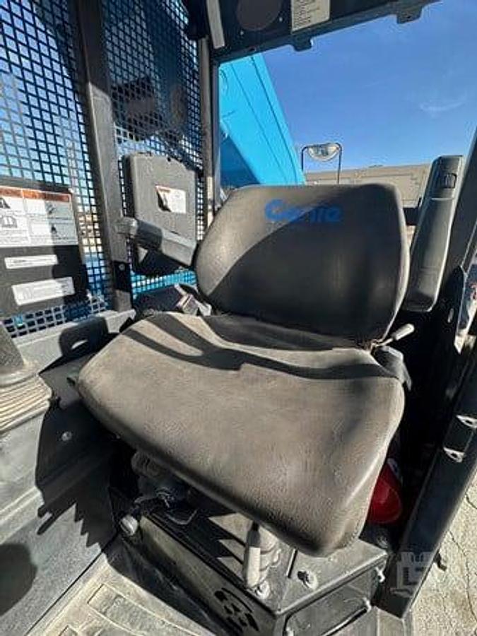 Used 2021 Genie GTH1256