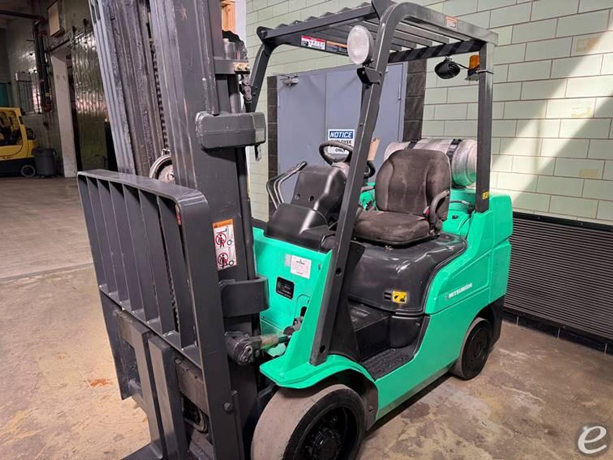 Used 2005 Mitsubishi FGC30N