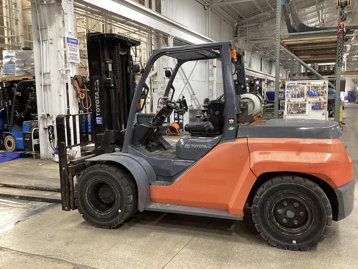 Used 2018 Toyota 8FG70U - 15,500 LBS CAPACITY!