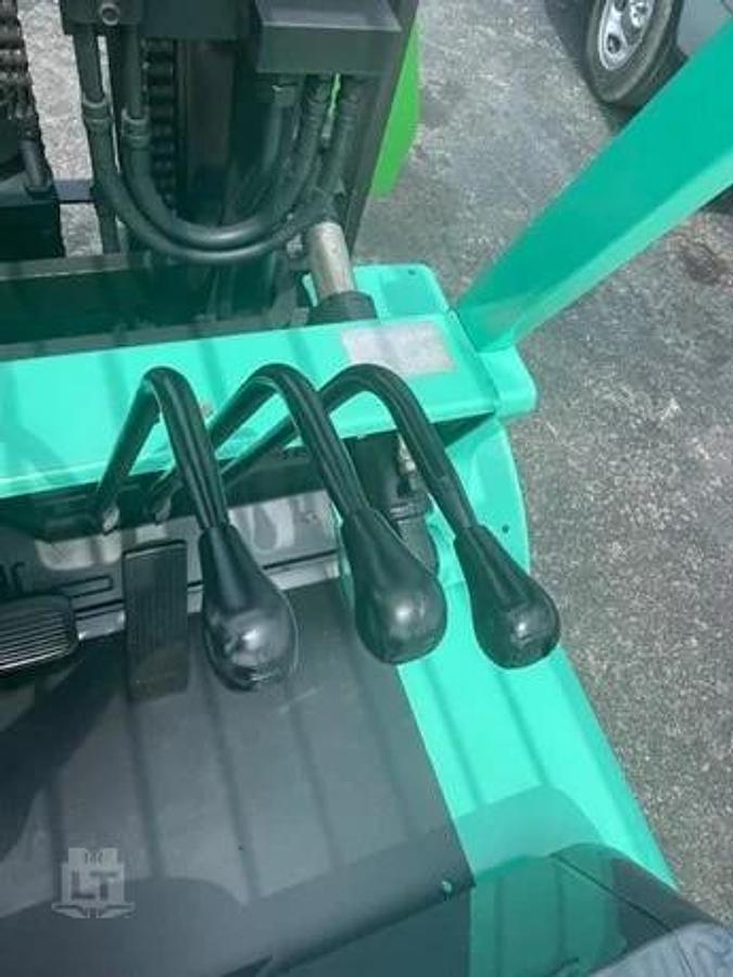 Used 2000 Mitsubishi FG35