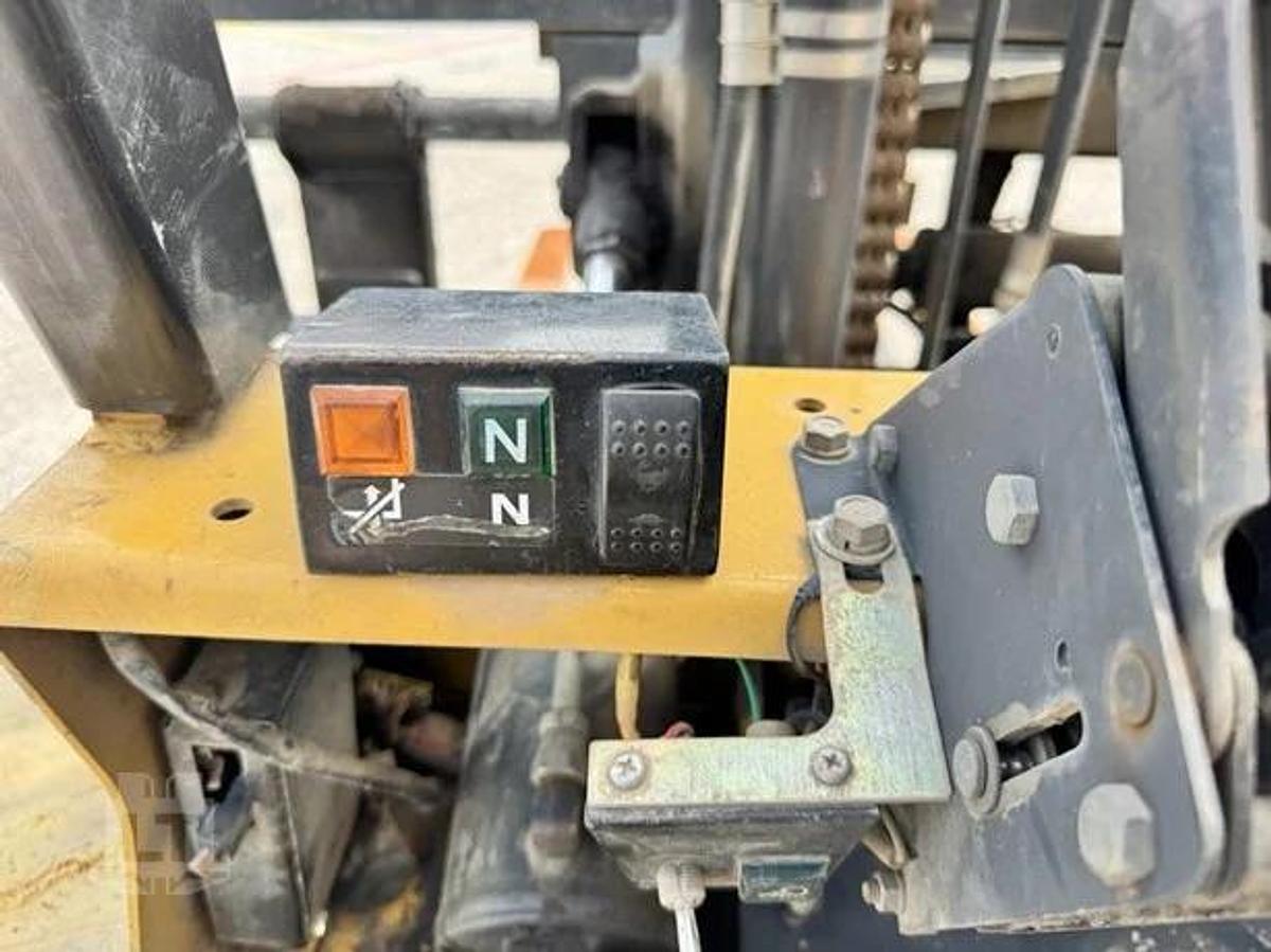 Used 2013 CAT DP70E1-D