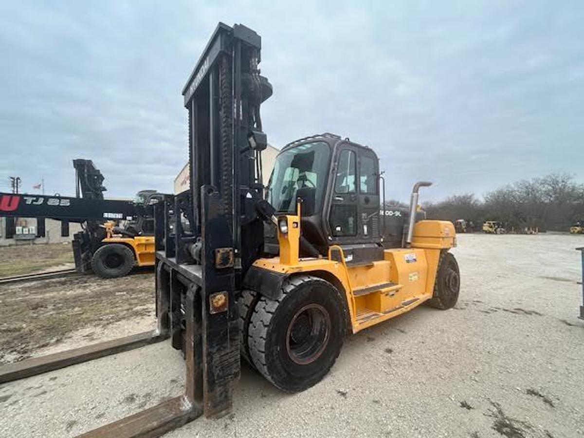 Refurbished 2018 Hyundai 160D-9