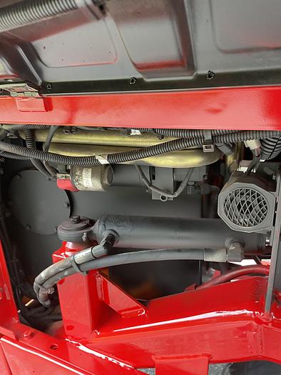 Used 2016 Moffett M8 Piggyback