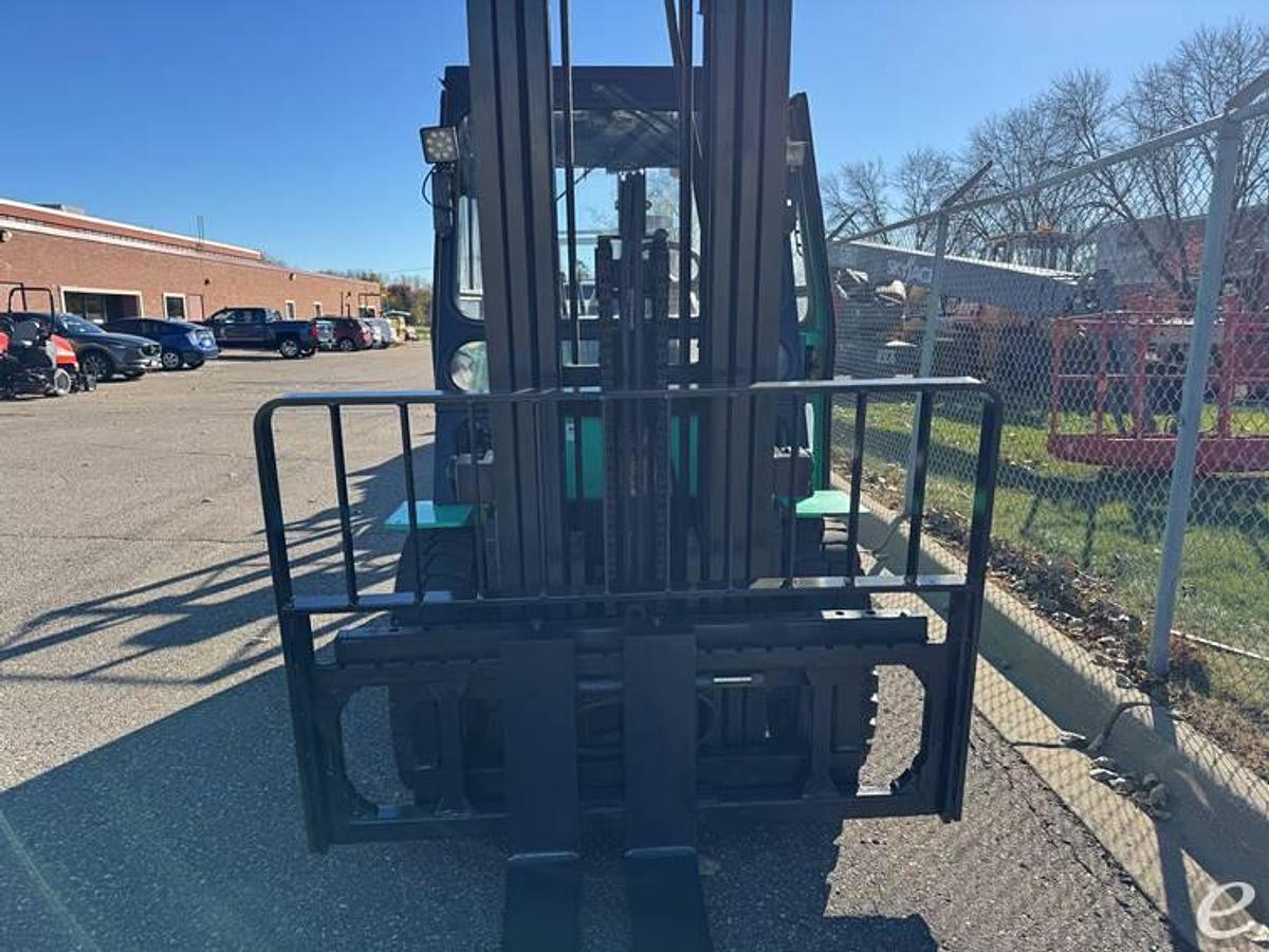 Used 2009 Mitsubishi FG40K