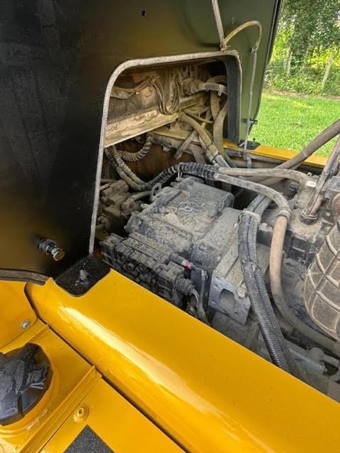 Refurbished Reconditioned: 2011 Yale GDP360