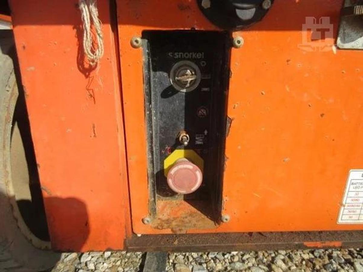 Used 2015 Snorkel S3219E - 19 ft Scissor Lift