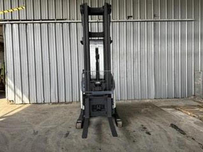 Used 2011 Crown RR5725-45