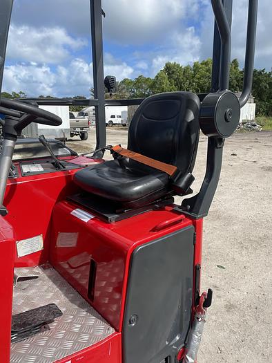 Used 2016 Moffett M8 Piggyback