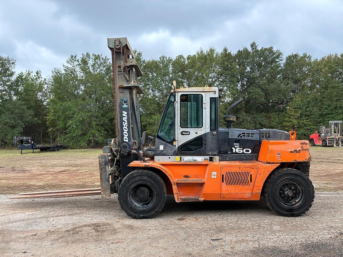Used 2016 DOOSAN D160S-7